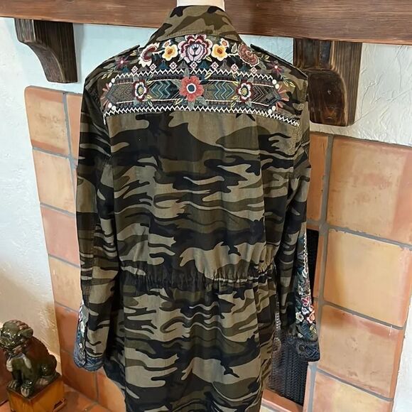 Johnny Was Raquel embroidered camo print drawstring waist corduroy jacket, S! - Picture 8 of 11